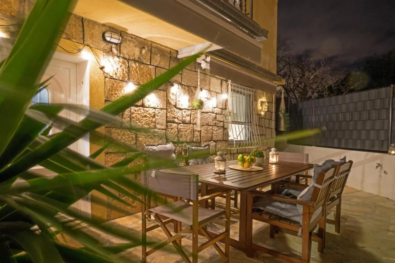 Holiday Home Ambi For 6 Near Trogir location