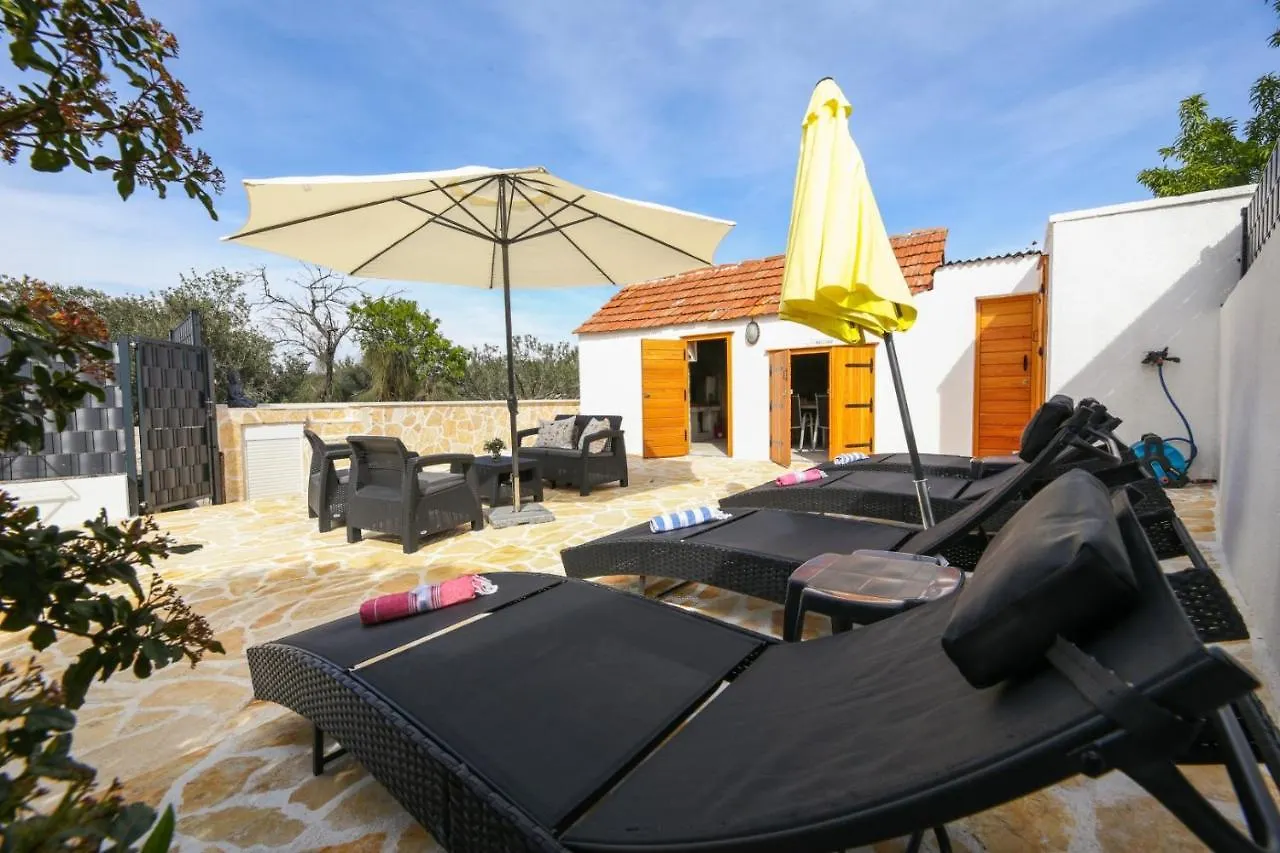 Holiday Home Ambi For 6 Near Trogir Croatia